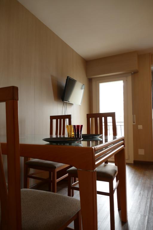 P&C Montreal Apartment Пас де ла Каса Екстериор снимка